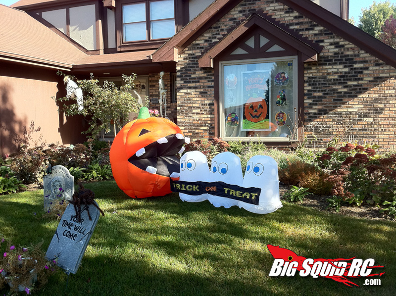 Pac-Man Halloween Decorations « Big Squid RC – RC Car and Truck News