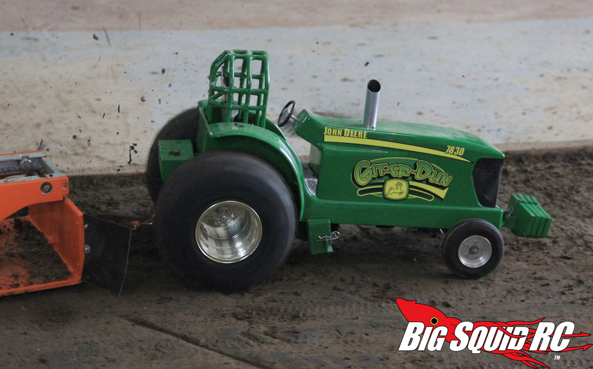 remote control pulling tractor