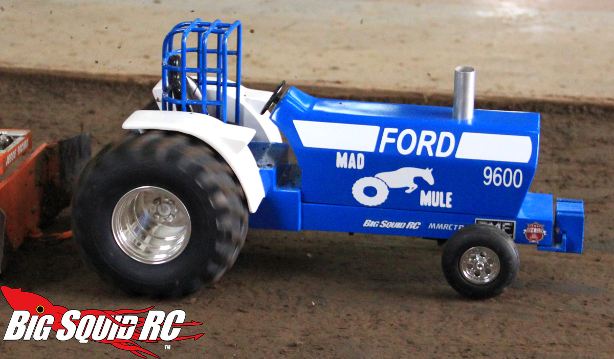 Ford tractor pulling team #3