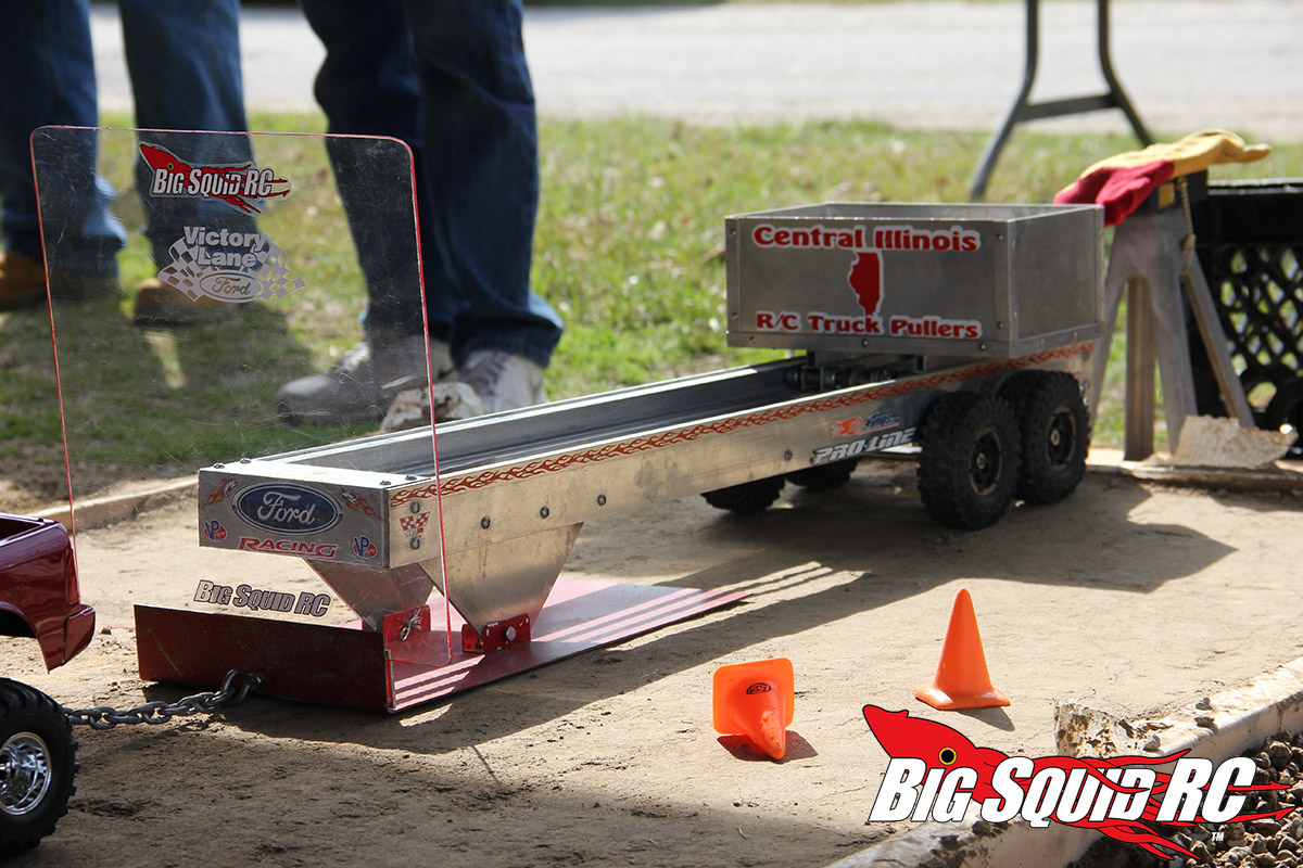 Scx10 pulling truck shop