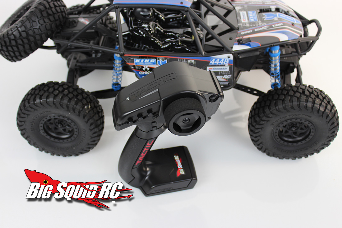 axial bomber rc car