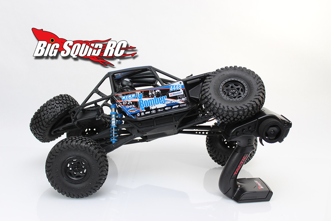 axial bomber rc car