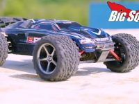 Traxxas 1/16 E-Revo Video