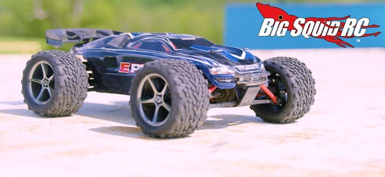 Traxxas 1/16 E-Revo Video