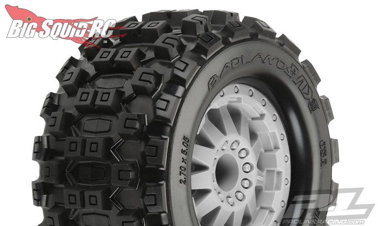 Pro-Line Badlands MX28 2.8 Stone Grey Wheels