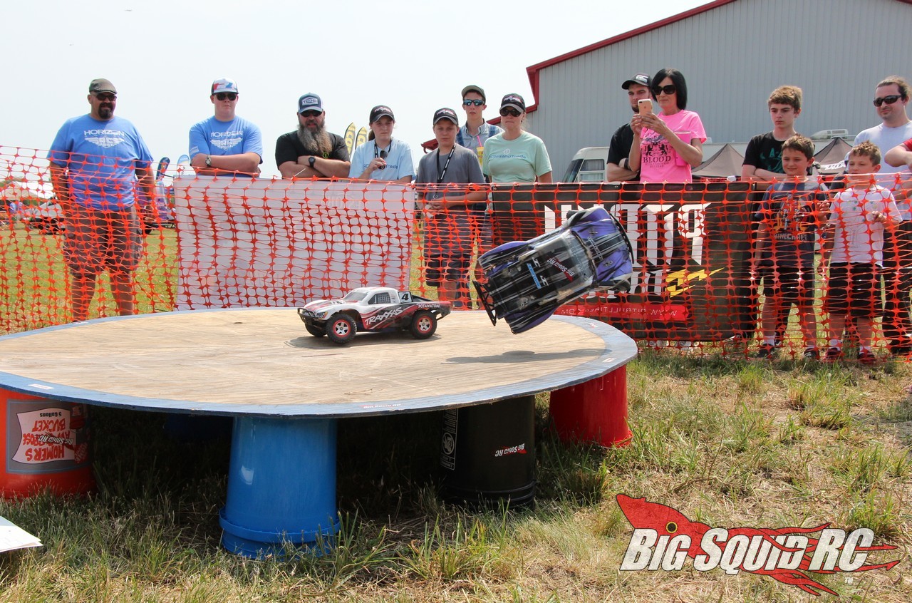 Sumo rc sales car
