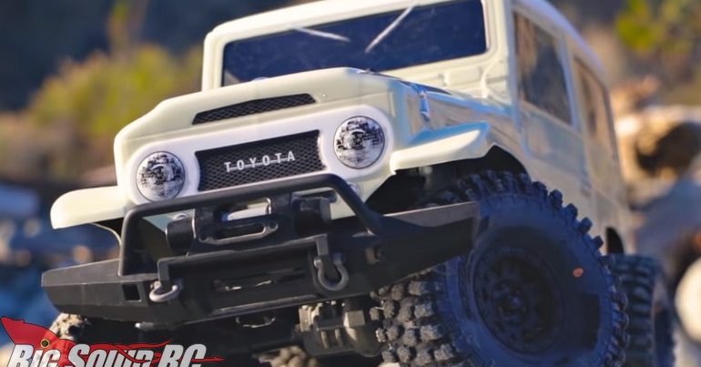 Pro-Line 1965 Toyota Land Cruiser FJ40 