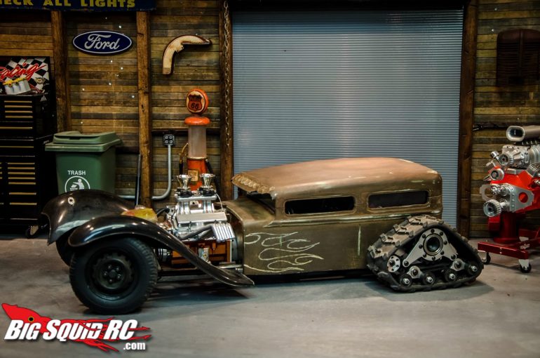 EVERYBODY’S SCALIN’ – SPOTLIGHT TANK TRACKED RAT ROD! « Big Squid RC ...