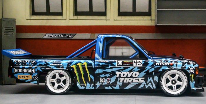 mini Hoon RC Drift Truck - Drift in your house! 