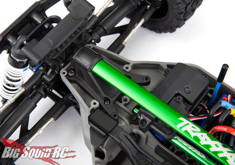 traxxas chassis brace kit