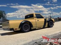 Team Associated Apex2 Sport Datsun 620 Video