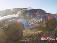 Traxxas Dirt Jump City Maxx Slash Video