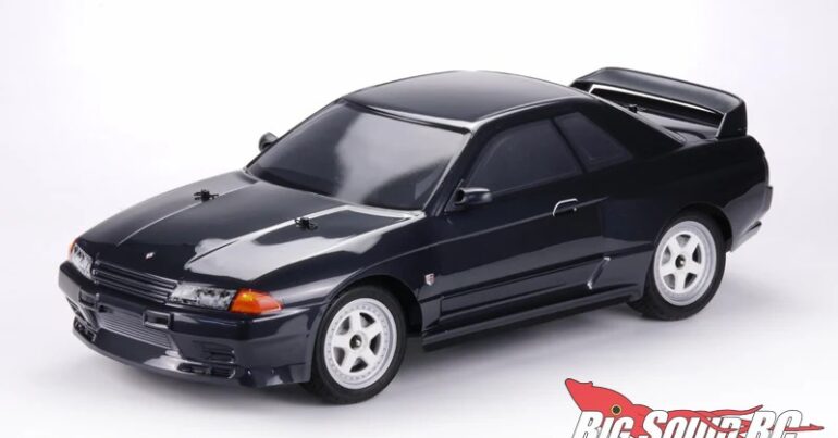 Carisma 1/8 M48S Nissan Skyline GT-R NISMO (BNR32) « Big