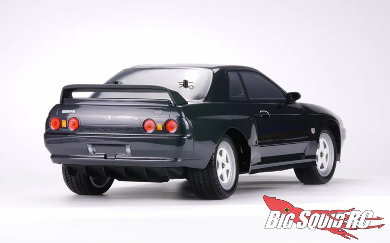 Carisma 1/8 M48S Nissan Skyline GT-R NISMO (BNR32) « Big Carisma 1/8 M48S Nissan Skyline GT-R NISMO (BNR32) « Big