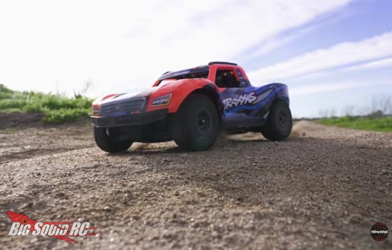 Traxxas Mini Slash 4X4 Dirt Bash Video