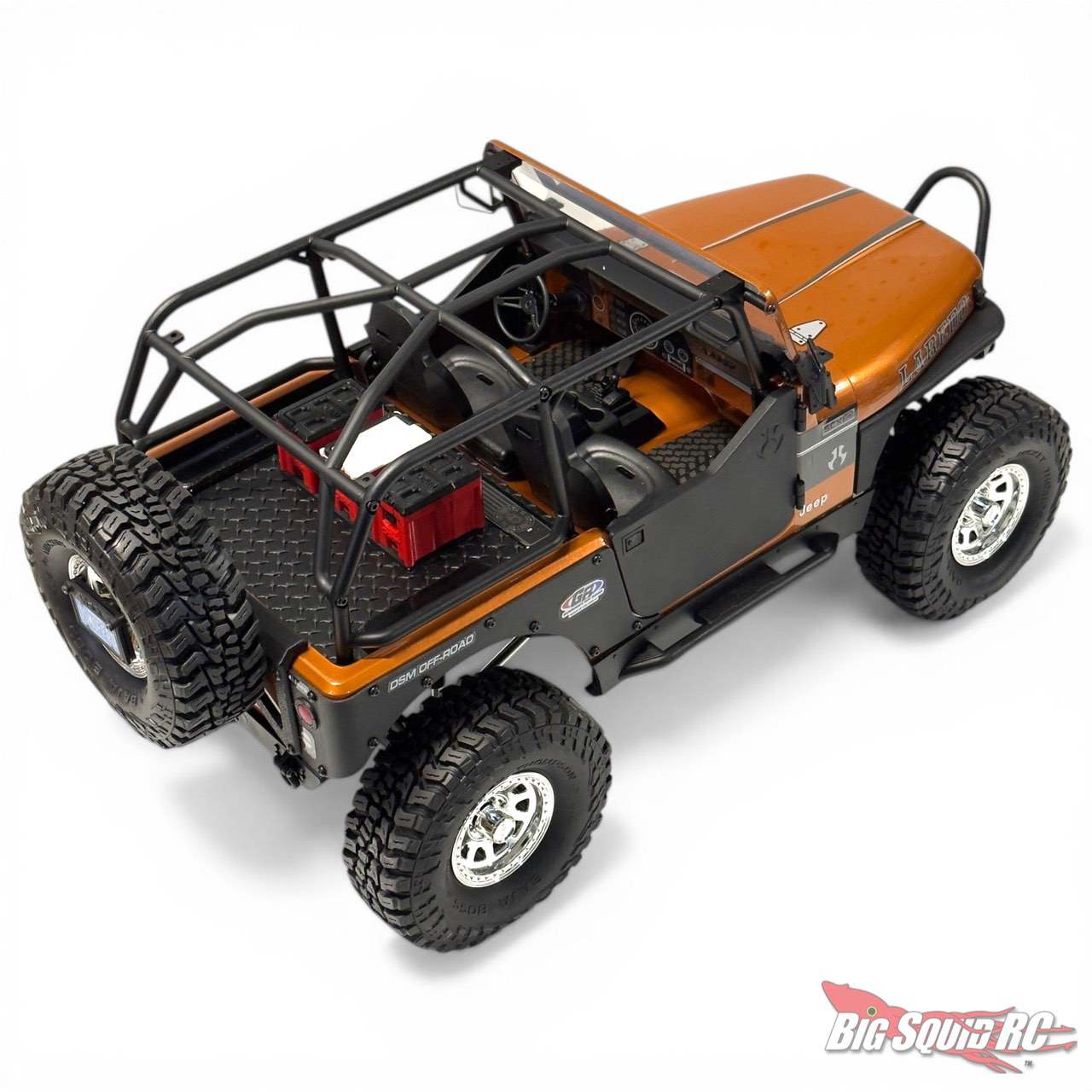 DSM Off-Road Tub Floor with Tool Boxes & Cooler for the Axial