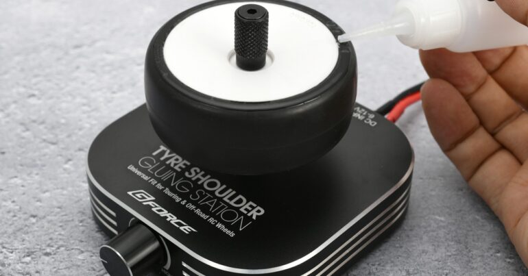 G-Force Tire Shoulder Gluing Station
